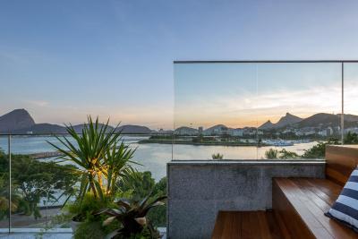 پردیجی هتل سانتز دومنت آیرپرت