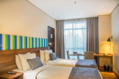 پردیجی هتل سانتز دومنت آیرپرت