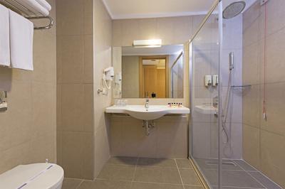 کلوب کاستالیا هالیدی ویلیج