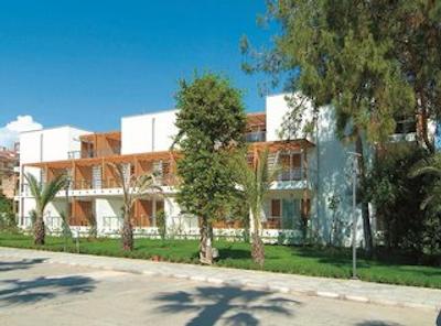 کلوب کاستالیا هالیدی ویلیج