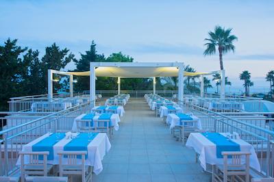 کلوب کاستالیا هالیدی ویلیج