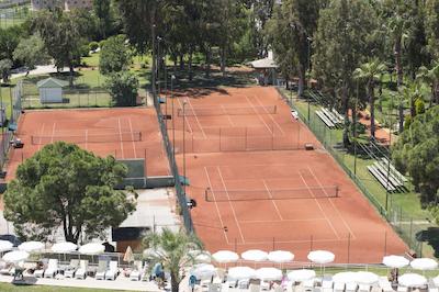 کلوب کاستالیا هالیدی ویلیج