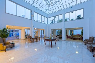 کلوب کاستالیا هالیدی ویلیج