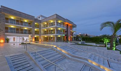 کلوب کاستالیا هالیدی ویلیج