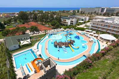 کلوب کاستالیا هالیدی ویلیج