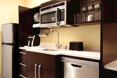 هم2 سویتز بای هیلتون لکسینگتون ونیورسیتی / مدیکال سنتر