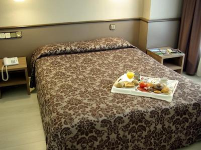 ب اند ب هتل تاراگونا سنترو وربیز