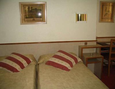 ب اند ب هتل تاراگونا سنترو وربیز