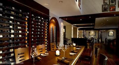 آنانتارا ریورساید بانکوک ریزورت