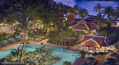 آنانتارا ریورساید بانکوک ریزورت