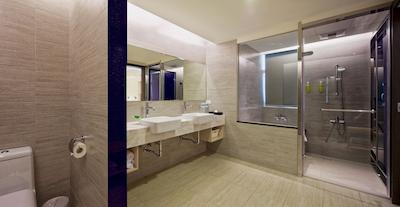 هتل 7 تیچونگ