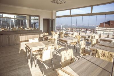 گرند ددم هتل