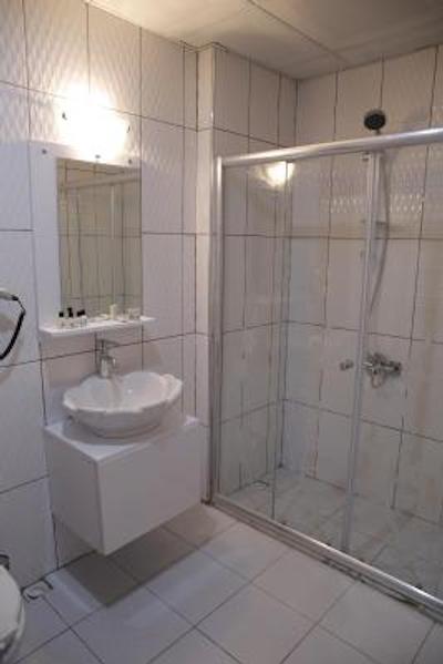 گرند ددم هتل