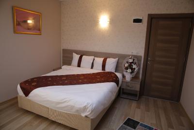 گرند ددم هتل