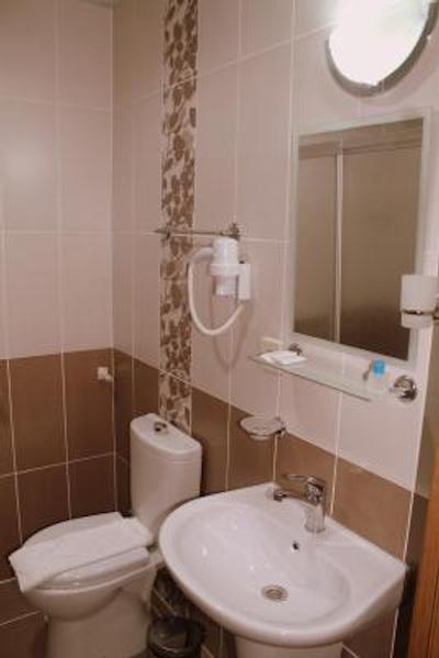 گرند ددم هتل