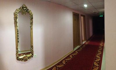 گرند ددم هتل