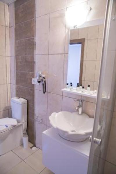 گرند ددم هتل