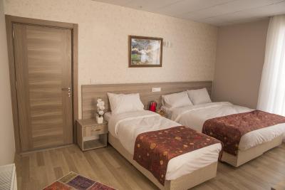 گرند ددم هتل