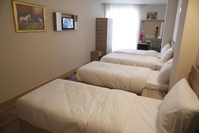 گرند ددم هتل