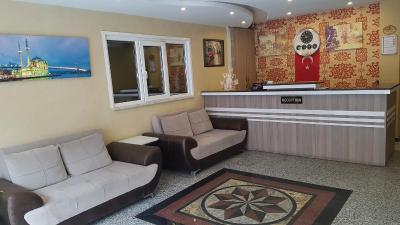 گرند ددم هتل