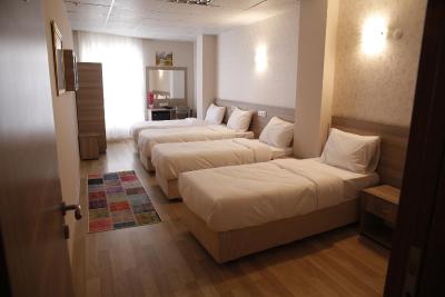 گرند ددم هتل