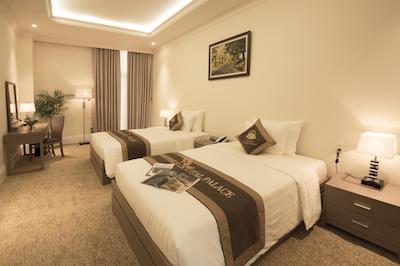 مرپرل کریستال پالاس