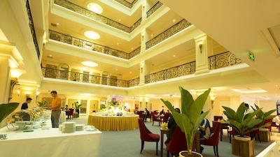 مرپرل کریستال پالاس