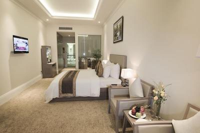 مرپرل کریستال پالاس