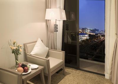 مرپرل کریستال پالاس