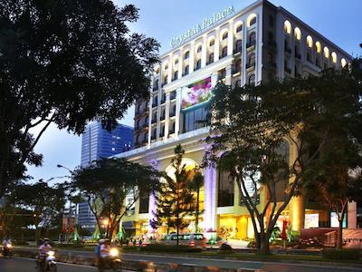 مرپرل کریستال پالاس