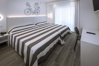 هتل اُاسیز پارک