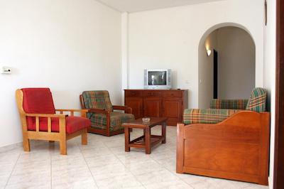 کینگز کلوب-اپارتامنتز ا ویلاز