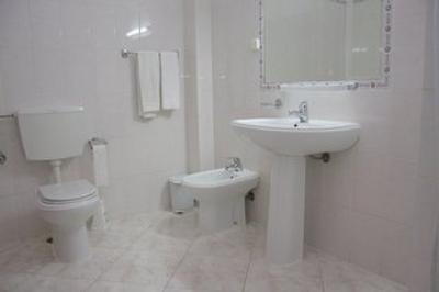 کینگز کلوب-اپارتامنتز ا ویلاز