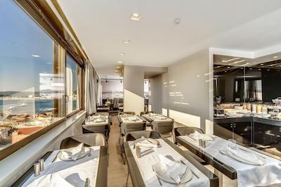 د ویو لوکسوری رومز