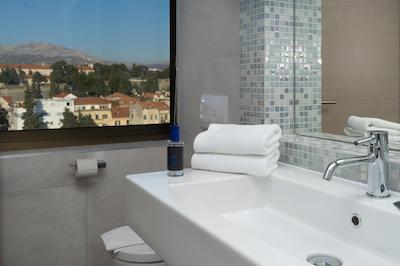 د ویو لوکسوری رومز