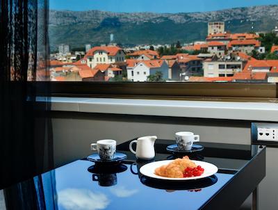 د ویو لوکسوری رومز