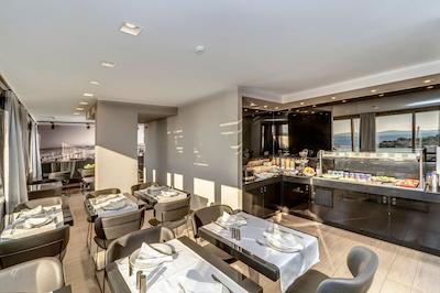 د ویو لوکسوری رومز