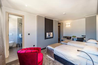 د ویو لوکسوری رومز