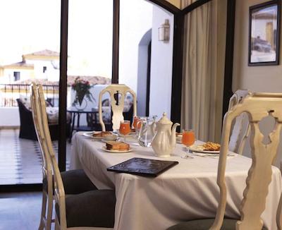 بنابلا هتل اند اپارتمنتز