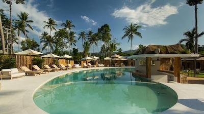 خوان بیچ ریزرت-پول ویلاز اند گلامپینگ هتل