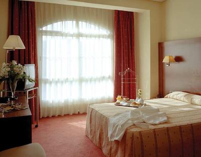 سرکتل هتل ترز لوسز