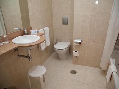 سرکتل هتل ترز لوسز