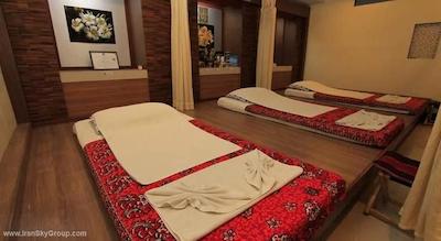 کانونینت گرند هتل