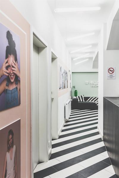 د ماگازین هتل