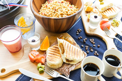 ایمانو تکیو هستل