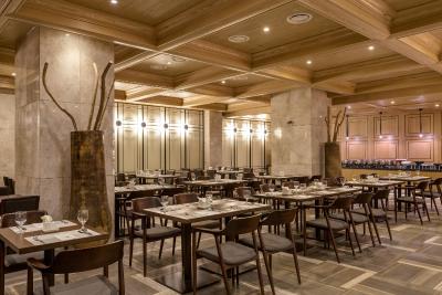 هتل د دیزاینرز لیج گاننام پرمیر