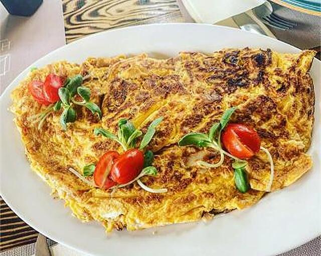 پالاس کویین ماری لوکسوری رومز