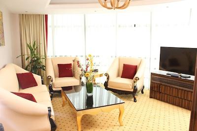 گولدن تولیپ ادیز ابابا