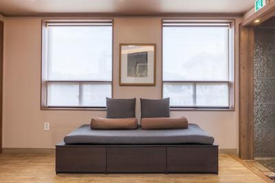 یهادی گوست هوس