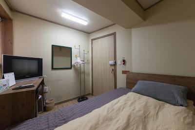 یهادی گوست هوس